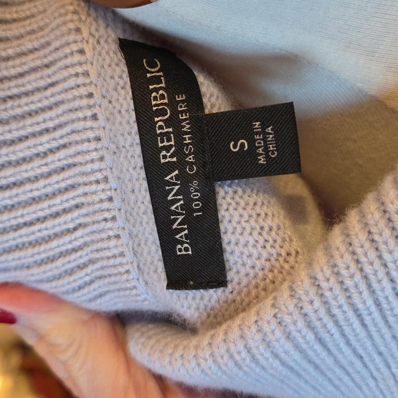 Short Sleeve Cashmere Sweater - Picture 5 of 5